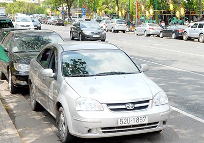 Ministry of Finance proposes no ownership fee on private vehicles (Photo: SGGP) Ministry of Finance proposes no ownership fee on private vehicles (Photo: SGGP)